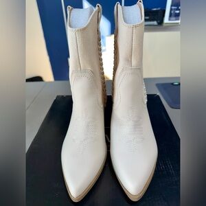 Dolce Vita Women's Karyn Western Boot